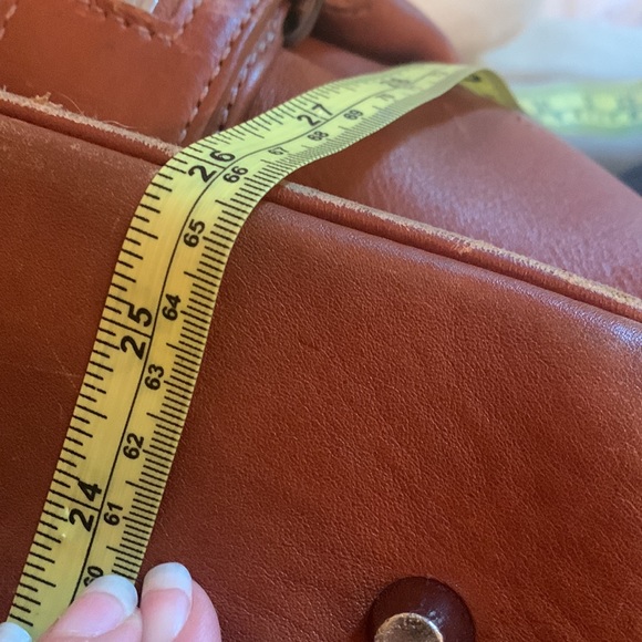 COACH LEATHER SIGNATURE DUFFLE - Picture 7 of 7